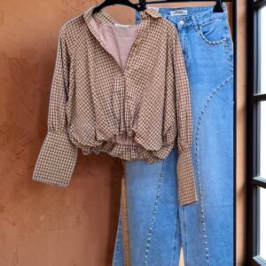 Blouse: crop ruitjes coffee milk
