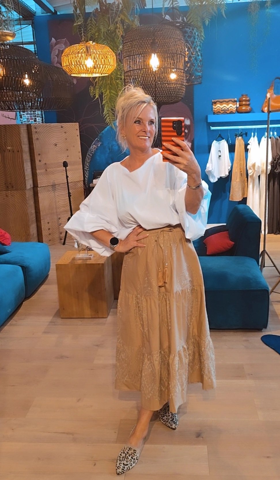 Rok in zand kleur met rek in de taille , tu - Afbeelding 2