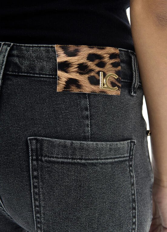 Broek: lolacasademunt jeans donkergrijs met mooie afwerking - Afbeelding 2
