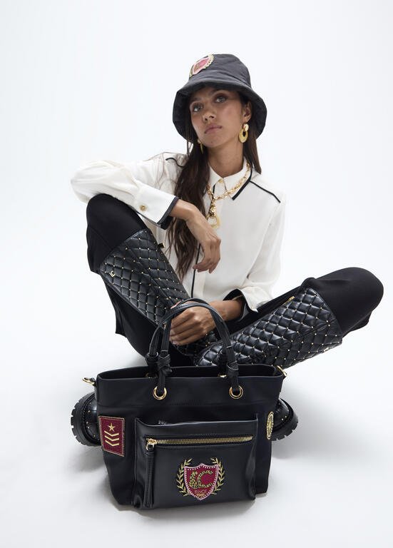 Bag: lolacasademunt college LF2604078.00N.U zwart met embleem
KLEIN MODEL
