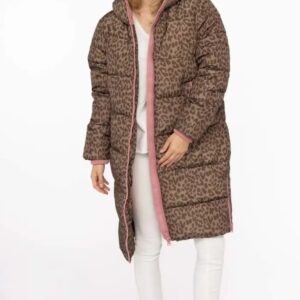 Jas: halflange doorstikte, gewatteerde jas met capuchon leopard taupe / roos