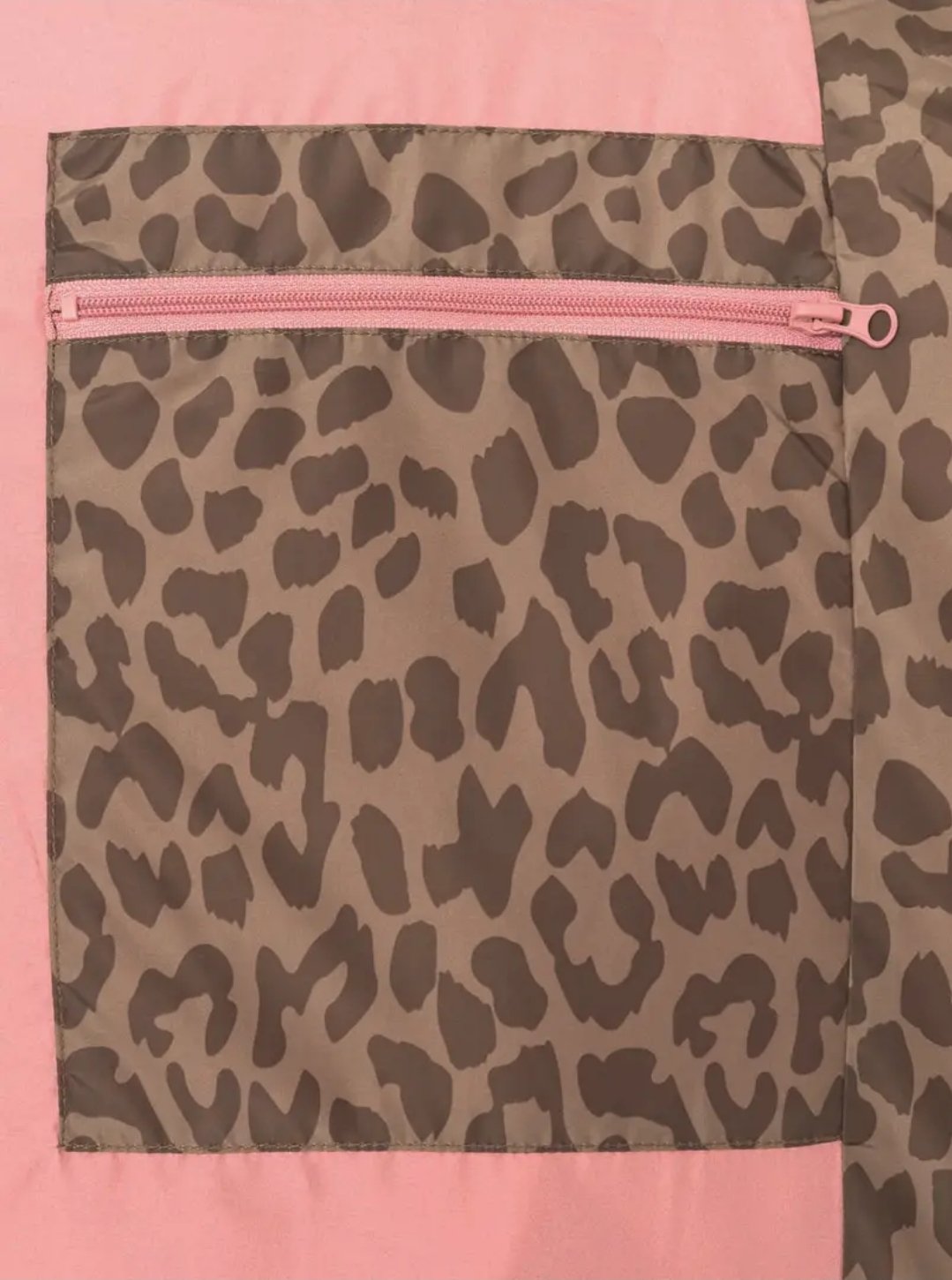 Jas: halflange doorstikte, gewatteerde jas met capuchon leopard taupe / roos - Afbeelding 5