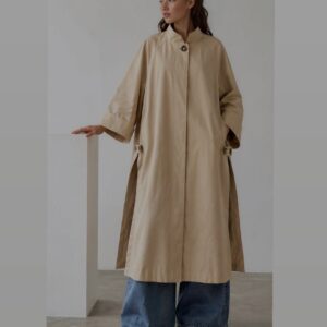 Jas: trench in beige of chocolade 
TU