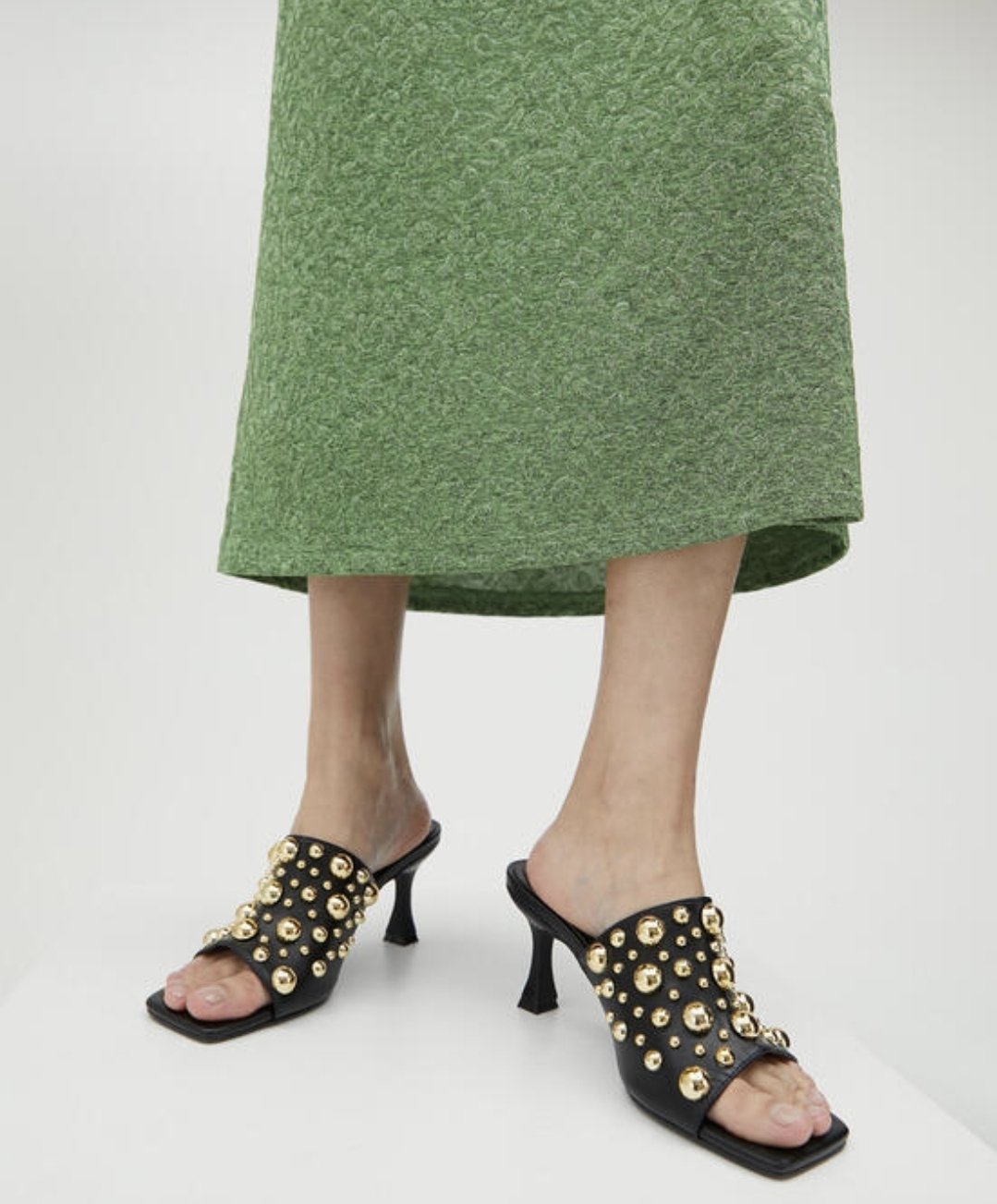 Schoenen: slipper leder lolacasademunt zwart met studs - Afbeelding 4